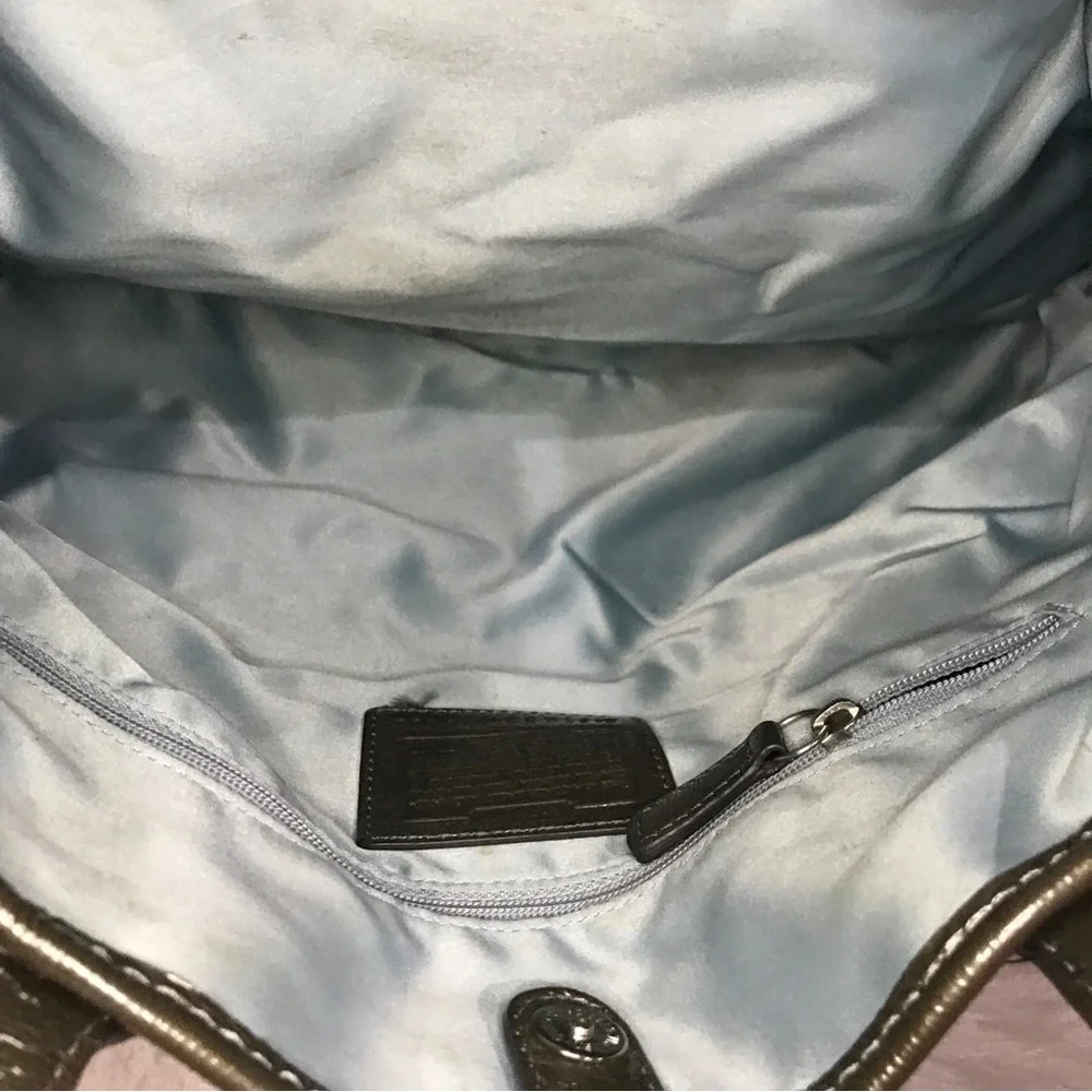 Coach Gray Patent Leather Kisslock Satchel Bag F15658
